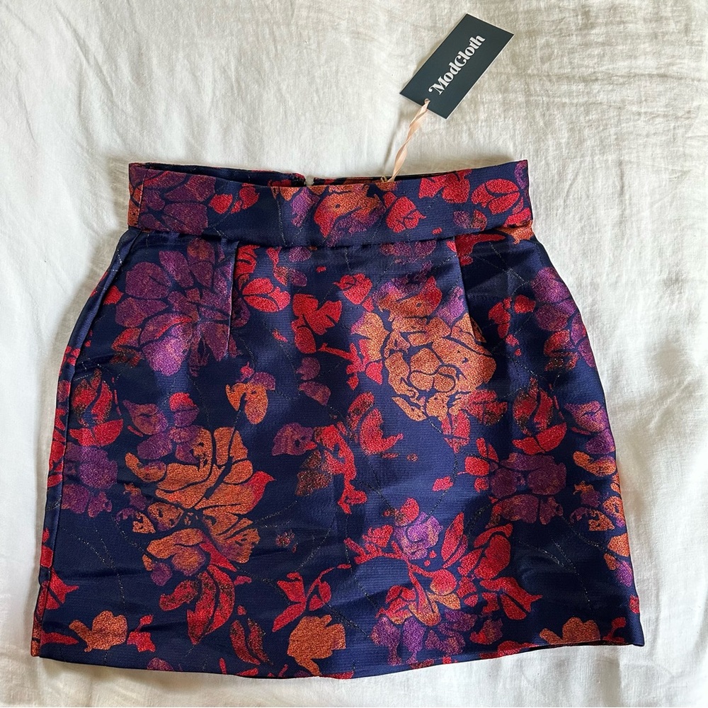 NWT - ModCloth- mini skirt